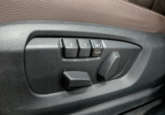 Подержанный автомобиль BMW X5 2018 года (25 фото)