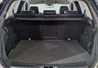 Подержанный автомобиль Land Rover Discovery Sport 2020 года (10 фото)