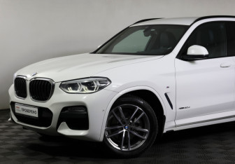 Подержанный автомобиль BMW X3 2018 года (22 фото)