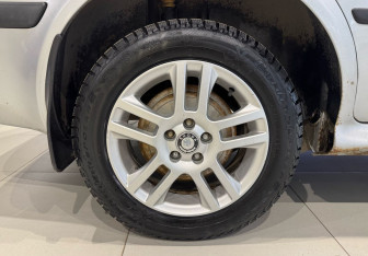 Подержанный автомобиль Skoda Octavia Liftback 2007 года (17 фото)