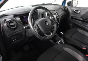 Подержанный автомобиль Renault Kaptur 2017 года (9 фото)