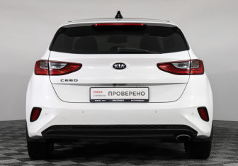 Подержанный автомобиль Kia Ceed Hatchback 2018 года (5 фото)