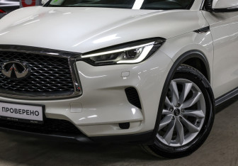 Подержанный автомобиль Infiniti QX50 2018 года (26 фото)