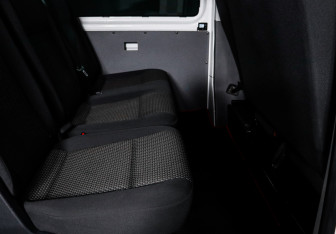 Подержанный автомобиль Volkswagen Transporter Minivan 2021 года (10 фото)