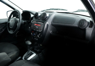 Подержанный автомобиль LADA (ВАЗ) Granta Sedan 2013 года (8 фото)