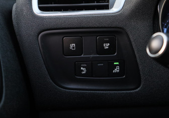 Подержанный автомобиль Citroen C4 Hatchback 2011 года (17 фото)