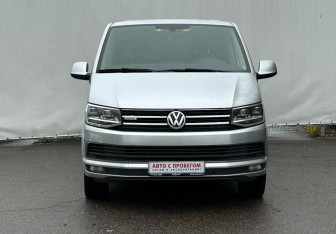 Подержанный автомобиль Volkswagen Multivan 2017 года (2 фото)