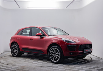 Подержанный автомобиль Porsche Macan 2018 года (3 фото)