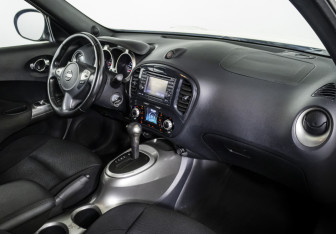 Подержанный автомобиль Nissan Juke 2012 года (9 фото)