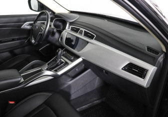 Подержанный автомобиль Geely Atlas 2021 года (10 фото)