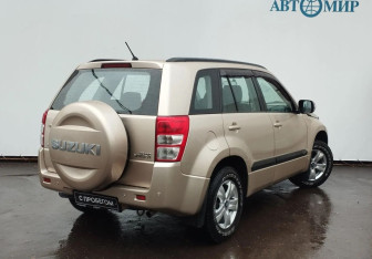 Подержанный автомобиль Suzuki Grand Vitara 2010 года (5 фото)