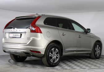 Подержанный автомобиль Volvo XC60 2014 года (3 фото)