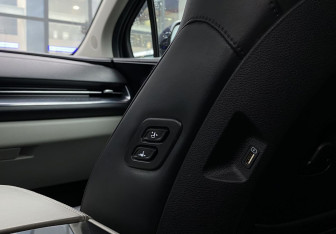 Подержанный автомобиль Kia Carnival 2021 года (37 фото)