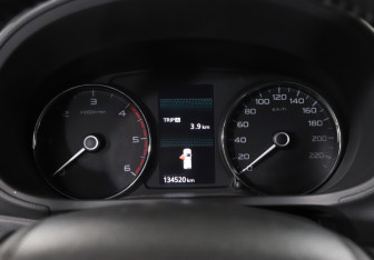 Подержанный автомобиль Mitsubishi Pajero Sport 2019 года (11 фото)