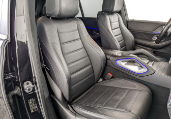 Подержанный автомобиль Mercedes-Benz GLE 2021 года (25 фото)