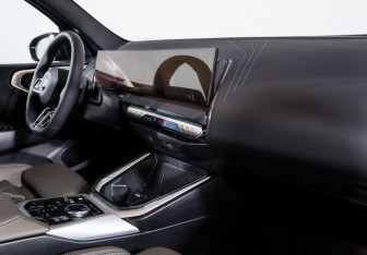 Подержанный автомобиль BMW X3 2024 года (9 фото)