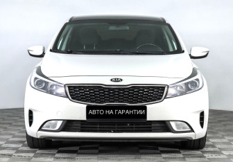 Подержанный автомобиль Kia Cerato Sedan 2016 года (2 фото)