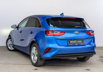 Подержанный автомобиль Kia Ceed Hatchback 2020 года (7 фото)