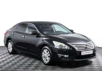 Подержанный автомобиль Nissan Teana 2014 года (3 фото)