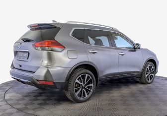 Подержанный автомобиль Nissan X-Trail 2019 года (5 фото)