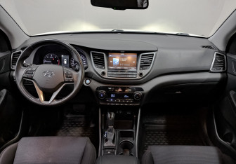 Подержанный автомобиль Hyundai Tucson 2018 года (14 фото)