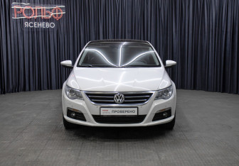 Подержанный автомобиль Volkswagen Passat CC 2011 года (2 фото)