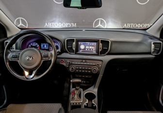 Подержанный автомобиль Kia Sportage 2018 года (14 фото)