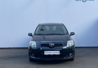 Подержанный автомобиль Toyota Auris Hatchback 2008 года (2 фото)