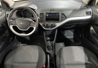 Подержанный автомобиль Kia Picanto 2011 года (11 фото)