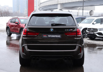 Подержанный автомобиль BMW X5 M 2018 года (6 фото)