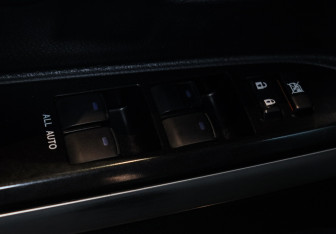 Подержанный автомобиль Toyota Land Cruiser Suv 2019 года (11 фото)