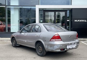 Подержанный автомобиль Nissan Almera Classic 2008 года (7 фото)