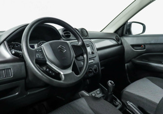 Подержанный автомобиль Suzuki Vitara 2020 года (7 фото)