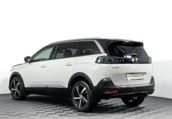 Подержанный автомобиль Peugeot 5008 Suv 2021 года (7 фото)
