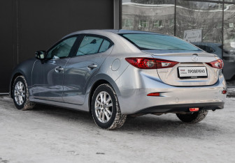 Подержанный автомобиль Mazda 3 Sedan 2014 года (7 фото)