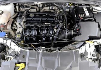 Подержанный автомобиль Ford Focus Hatchback 2017 года (9 фото)