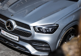 Подержанный автомобиль Mercedes-Benz GLE 2022 года (18 фото)