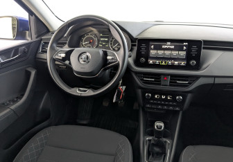 Подержанный автомобиль Skoda Rapid Liftback 2021 года (23 фото)