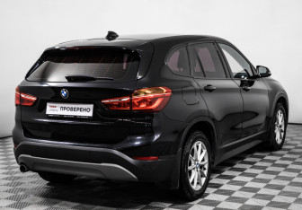 Подержанный автомобиль BMW X1 2017 года (5 фото)