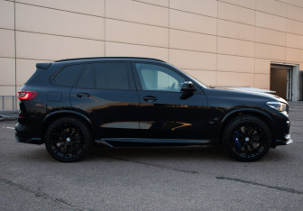 Подержанный автомобиль BMW X5 2019 года (5 фото)