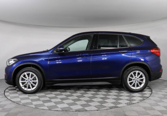 Подержанный автомобиль BMW X1 2018 года (5 фото)