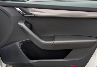 Подержанный автомобиль Skoda Octavia Liftback 2019 года (24 фото)