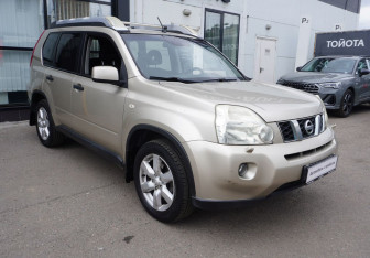 Подержанный автомобиль Nissan X-Trail 2008 года (3 фото)
