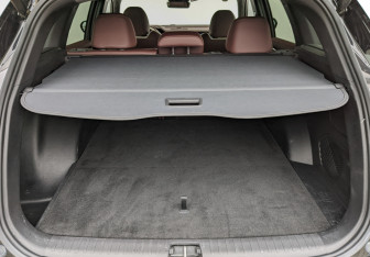 Подержанный автомобиль Geely Monjaro 2024 года (10 фото)