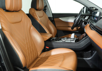 Подержанный автомобиль Chery Tiggo 8 Pro Max 2023 года (15 фото)