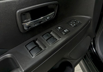 Подержанный автомобиль Mitsubishi ASX 2014 года (12 фото)