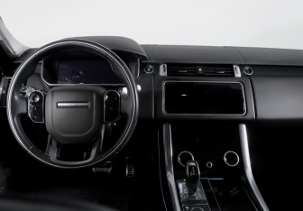 Подержанный автомобиль Land Rover Range Rover Sport 2020 года (12 фото)