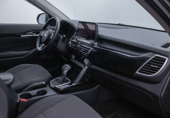 Подержанный автомобиль Kia Seltos 2021 года (9 фото)