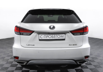 Подержанный автомобиль Lexus RX 2019 года (6 фото)