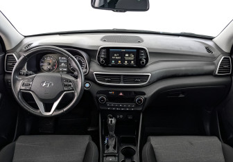 Подержанный автомобиль Hyundai Tucson 2020 года (14 фото)